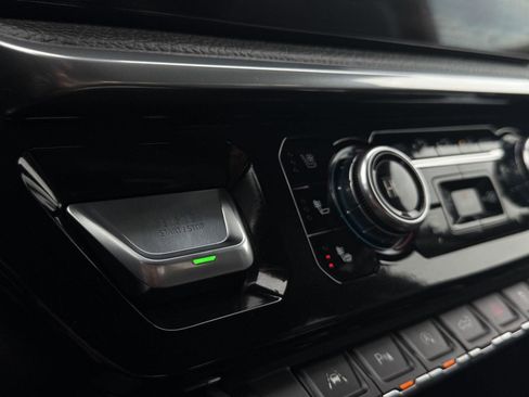 Certified 2023 GMC Sierra 1500 Denali image 33