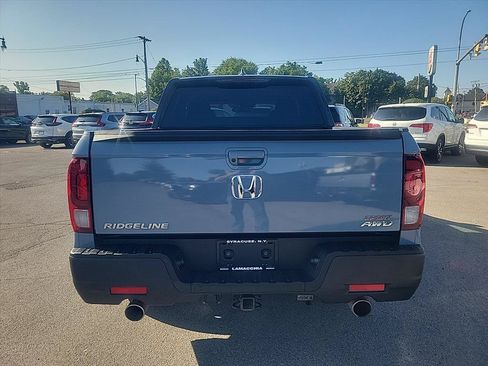 Used 2023 Honda Ridgeline Sport image 5