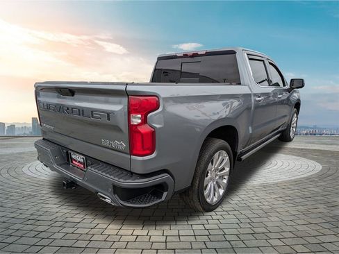 Used 2020 Chevrolet Silverado 1500 High Country w/ Technology Package AWD/4WD image 5