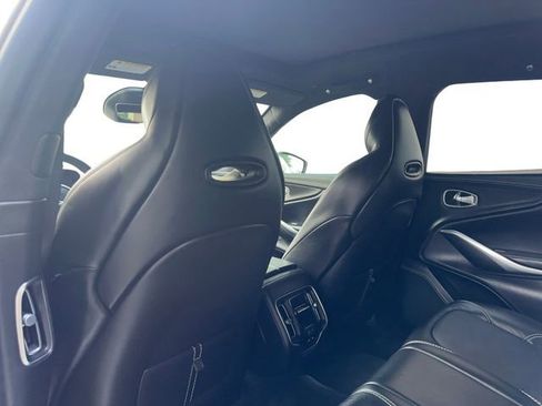 Used 2021 Aston Martin DBX AWD/4WD image 16
