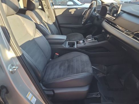 Used 2022 Mitsubishi Outlander SE image 6