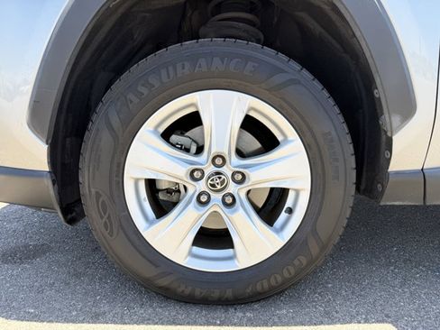 Used 2021 Toyota RAV4 XLE FWD image 26