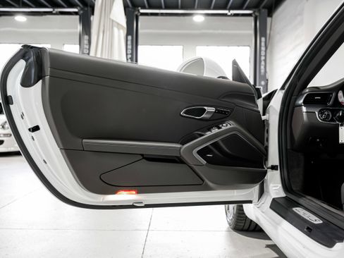 Used 2019 Porsche 911 Carrera S image 25