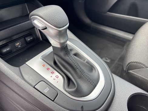 Used 2023 Kia Forte LXS w/ LXS Technology Package FWD image 23