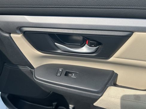 Used 2019 Honda CR-V LX image 39