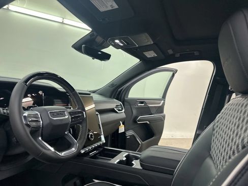 New 2026 GMC Acadia Denali w/ Super Cruise Package AWD/4WD image 32