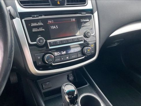 Used 2018 Nissan Altima 2.5 SV image 32
