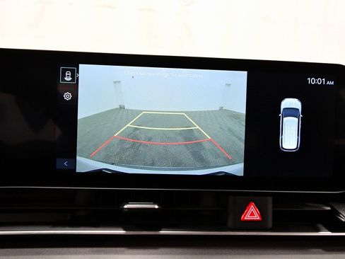 Certified 2025 Kia Carnival EX image 24