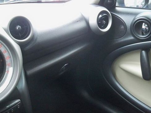 Used 2011 MINI Cooper Countryman S image 12