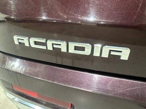 Used 2017 GMC Acadia Denali w/ Technology Package AWD/4WD image 27