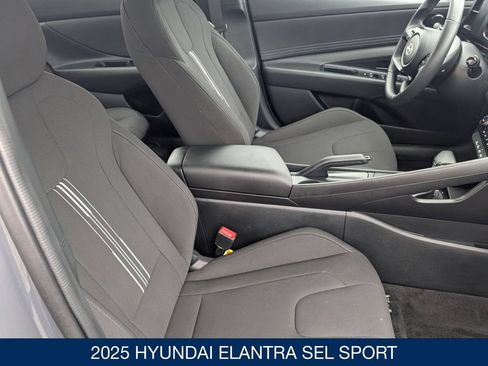 Certified 2025 Hyundai Elantra Sport FWD image 29