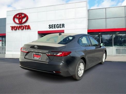 Certified 2025 Toyota Camry LE image 3