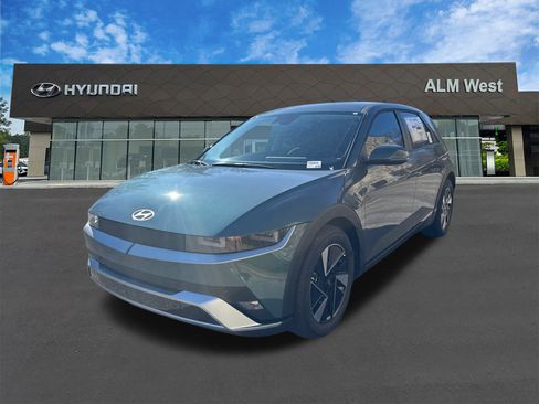 New 2026 Hyundai Ioniq 5 SEL image 1
