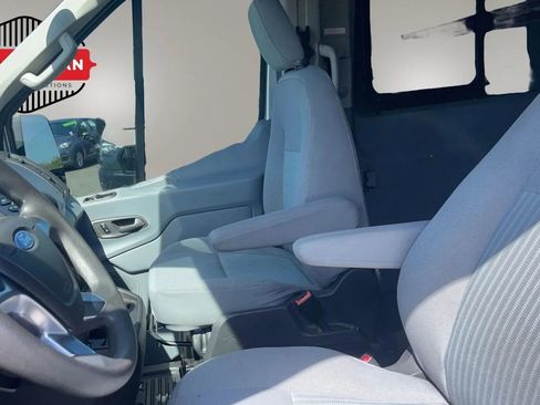 Used 2017 Ford Transit 350 XLT RWD image 30
