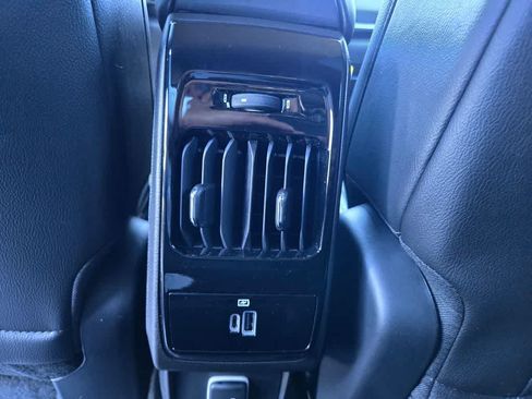 New 2026 Jeep Compass Latitude AWD/4WD image 13