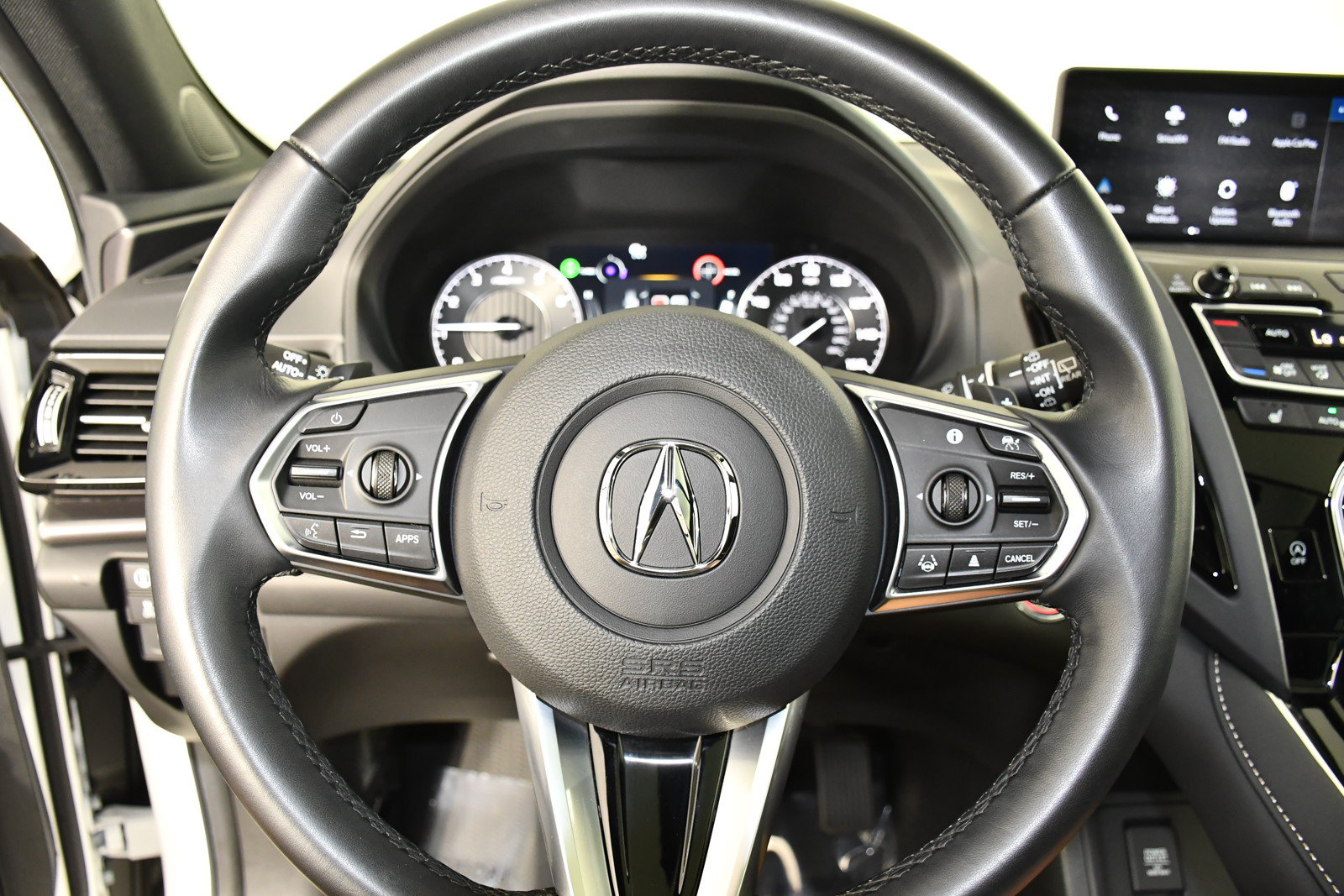 Used 2025 Acura RDX SH-AWD image 19