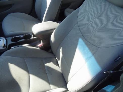 Used 2013 Hyundai Elantra GLS image 6