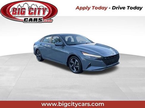 Used 2022 Hyundai Elantra Limited image 1