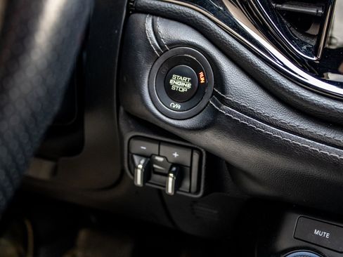 Used 2021 Dodge Durango GT image 36