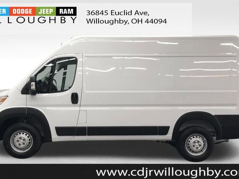 New 2024 RAM ProMaster 2500 w/ Convenience Group image 5