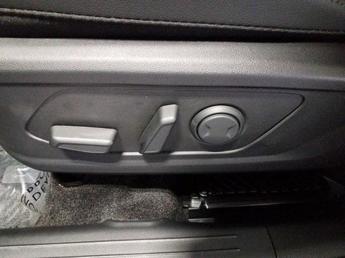 New 2026 Hyundai Tucson Limited image 16