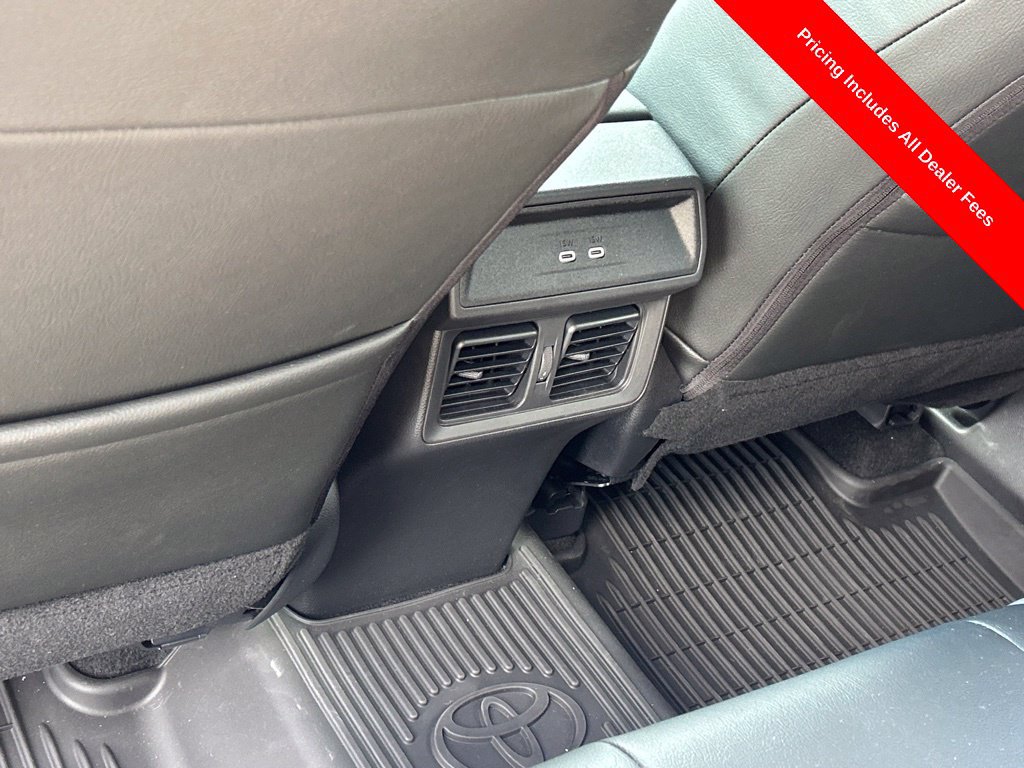 Used 2026 Toyota RAV4 SE w/ Convenience Package FWD image 15