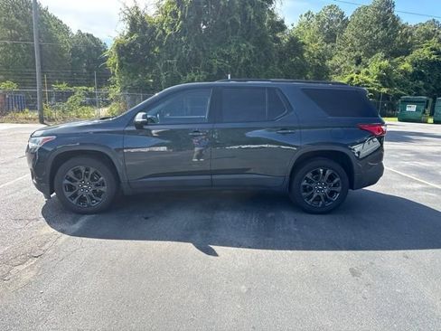 Used 2020 Chevrolet Traverse RS w/ LPO, Floor Liner Package FWD image 2