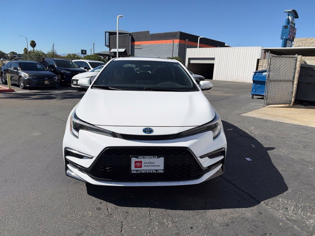 Certified 2024 Toyota Corolla SE w/ SE Package FWD image 4