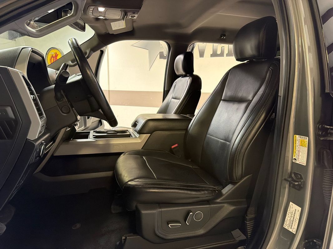 Used 2019 Ford F250 Lariat w/ Lariat Ultimate Package AWD/4WD image 28