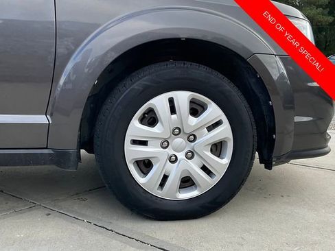 Used 2014 Dodge Journey SE w/ Flexible Seating Group image 9