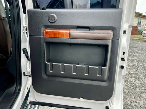 Used 2016 Ford F250 King Ranch image 27