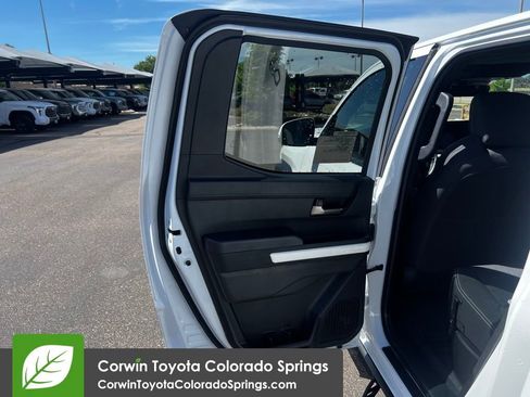 New 2024 Toyota Tacoma TRD Off-Road image 17