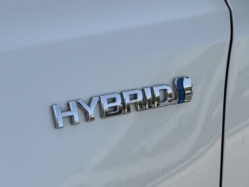 Used 2018 Toyota RAV4 Limited w/ Advanced Technology Package AWD/4WD image 10