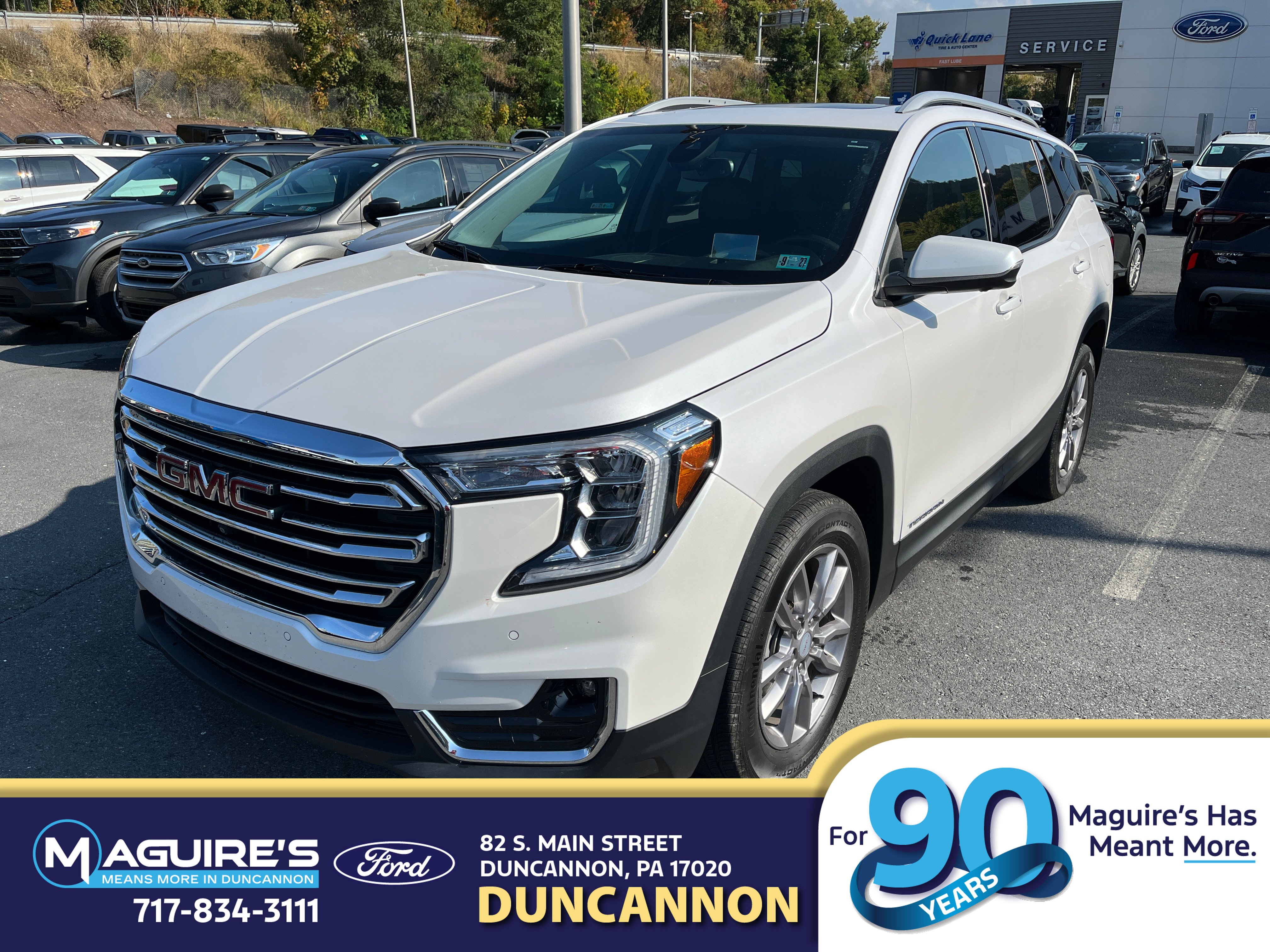 Used 2022 GMC Terrain SLT w/ Infotainment Package II AWD/4WD image 1