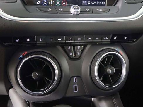 Used 2021 Chevrolet Blazer LT image 43