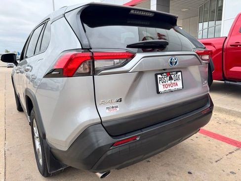 Used 2024 Toyota RAV4 XLE image 16