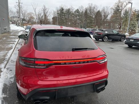 Used 2025 Porsche Macan Turbo image 38