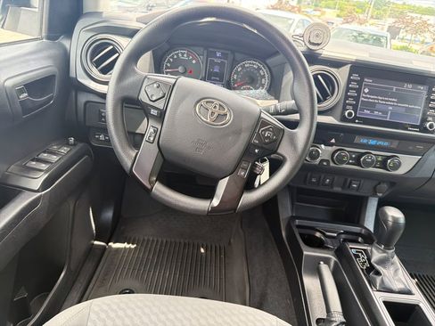 Used 2023 Toyota Tacoma SR AWD/4WD image 14