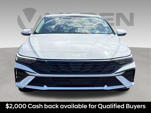 New 2026 Hyundai Elantra Limited FWD image 2