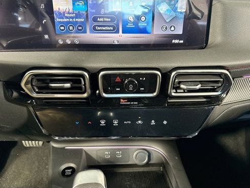New 2026 Nissan Sentra SR FWD image 13