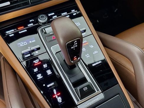 Used 2023 Porsche Cayenne S Platinum image 19