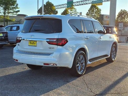 Used 2022 INFINITI QX80 Luxe w/ Cargo Package image 2