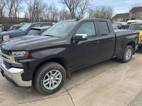Used 2019 Chevrolet Silverado 1500 LT w/ All-Star Edition image 4