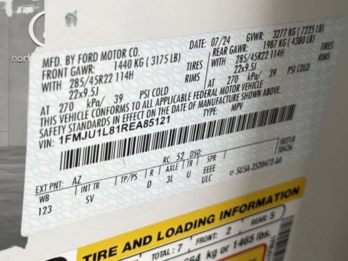 Used 2024 Ford Expedition Platinum image 23