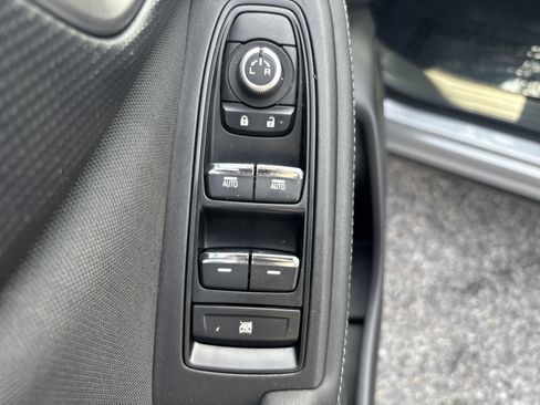 Used 2019 Subaru Forester Premium image 17