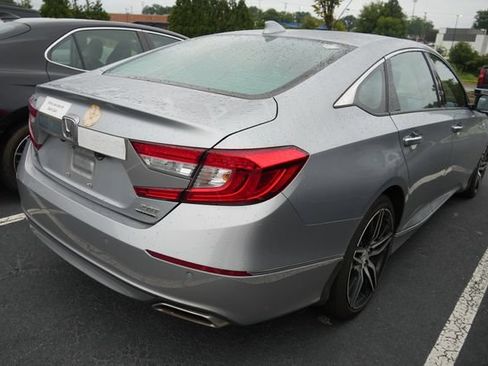 Used 2021 Honda Accord Touring image 7