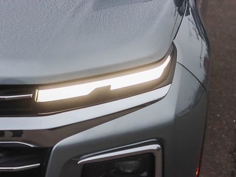 Used 2026 Chevrolet Traverse LT w/ Driver Confidence Package image 7