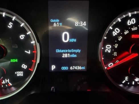 Used 2020 Toyota RAV4 XLE w/ Convenience Package AWD/4WD image 12