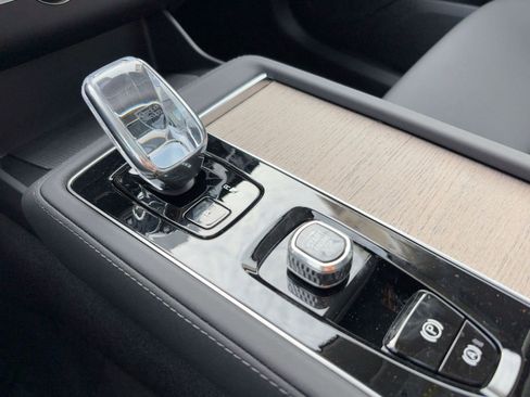 New 2026 Volvo XC90 B6 Plus w/ Protection Package image 18