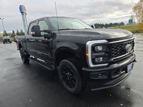 New 2026 Ford F250 Lariat w/ Black Appearance Package image 3